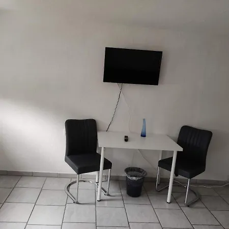Schoenes Einfaches Zentrales Zimmer In Oldenburg Exterior photo