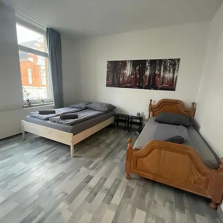 Schoenes Einfaches Zentrales Zimmer In Oldenburg Exterior photo