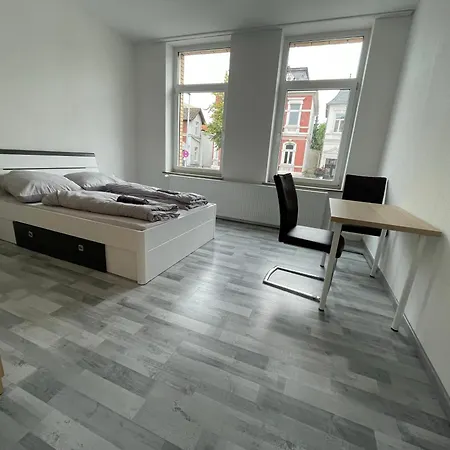 Schoenes Einfaches Zentrales Zimmer In Oldenburg Exterior photo