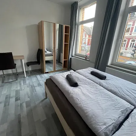 Schoenes Einfaches Zentrales Zimmer In Oldenburg Exterior photo